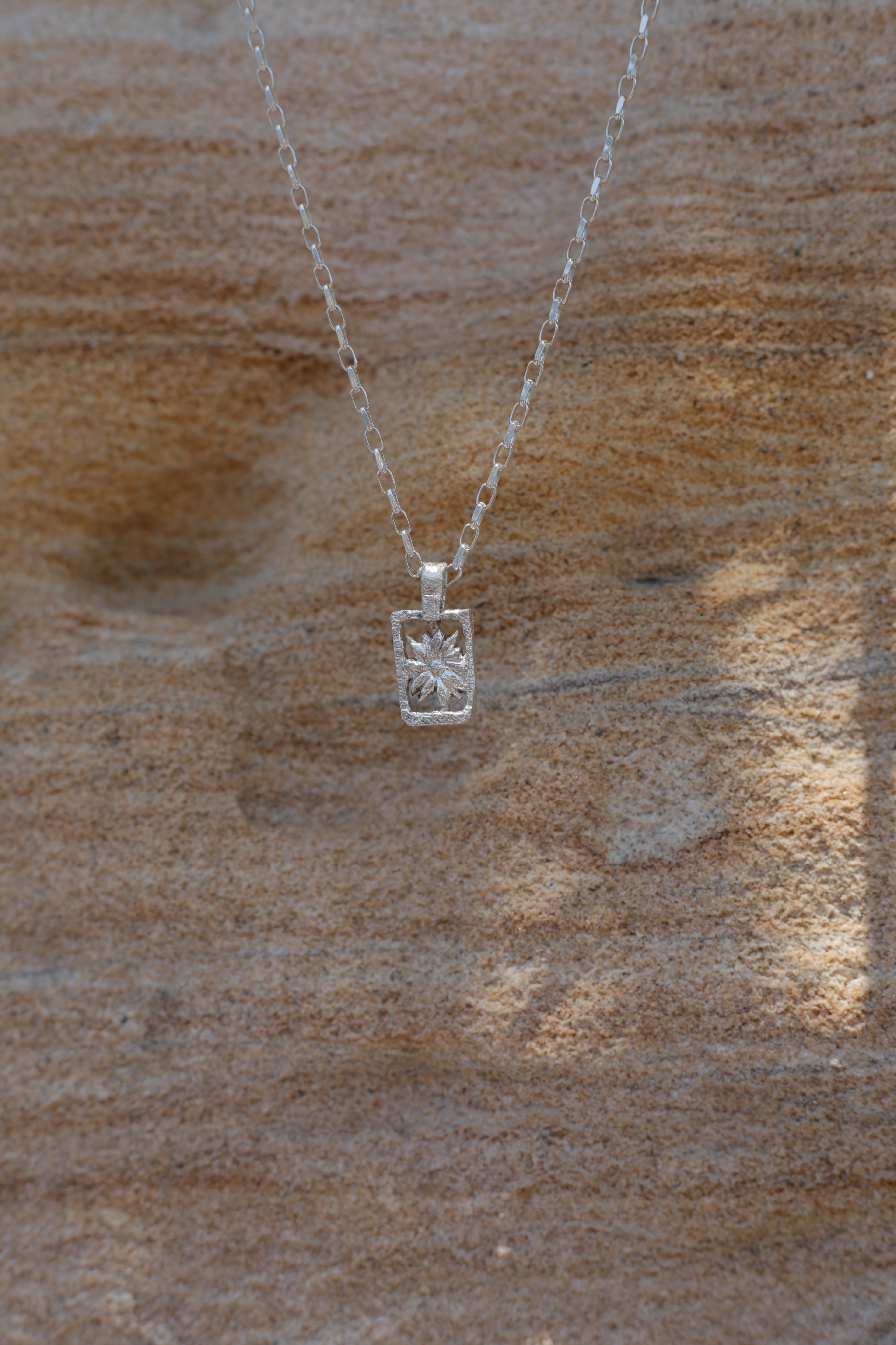 SUNFLOWER PENDANT