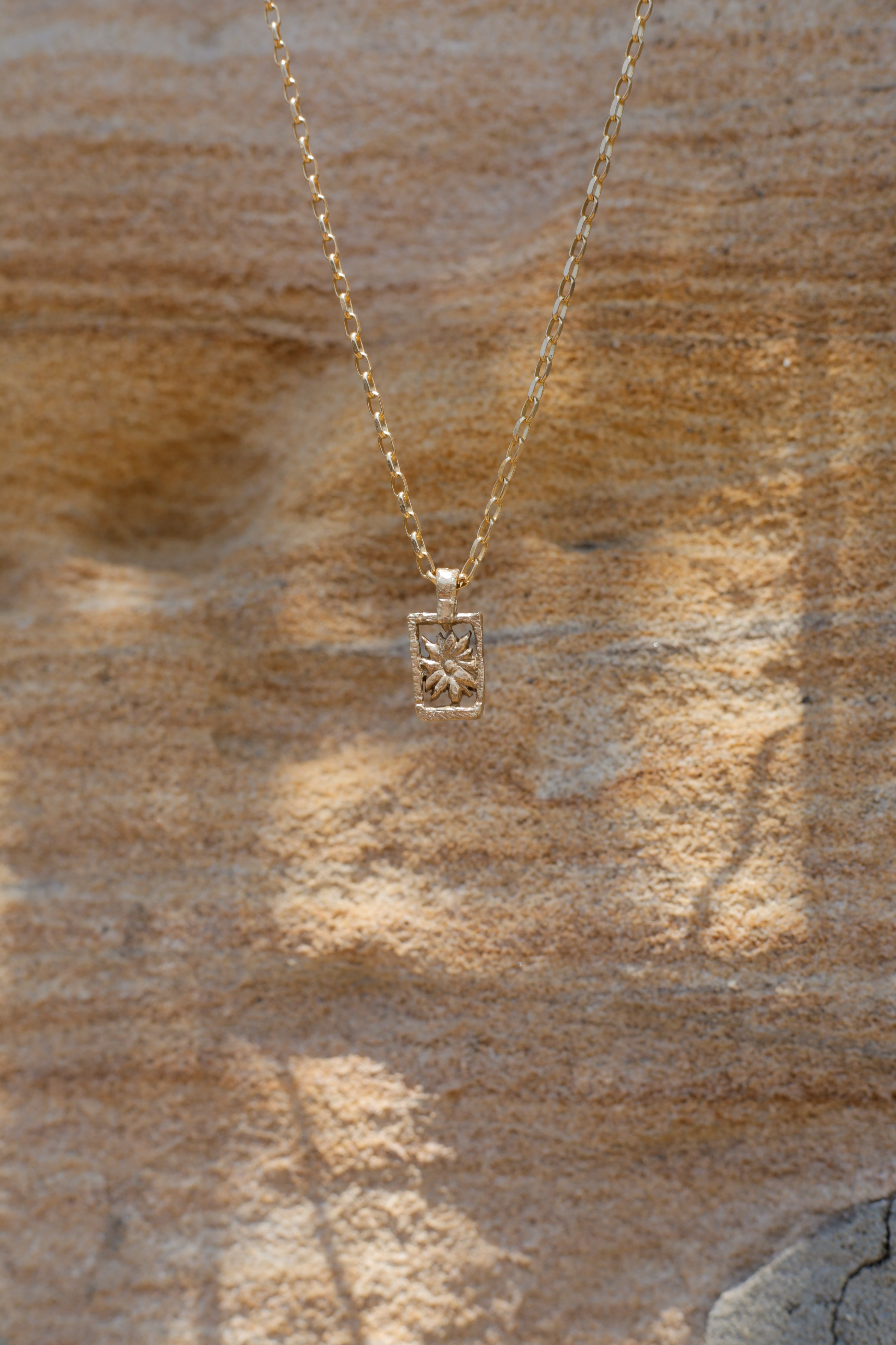SUNFLOWER PENDANT