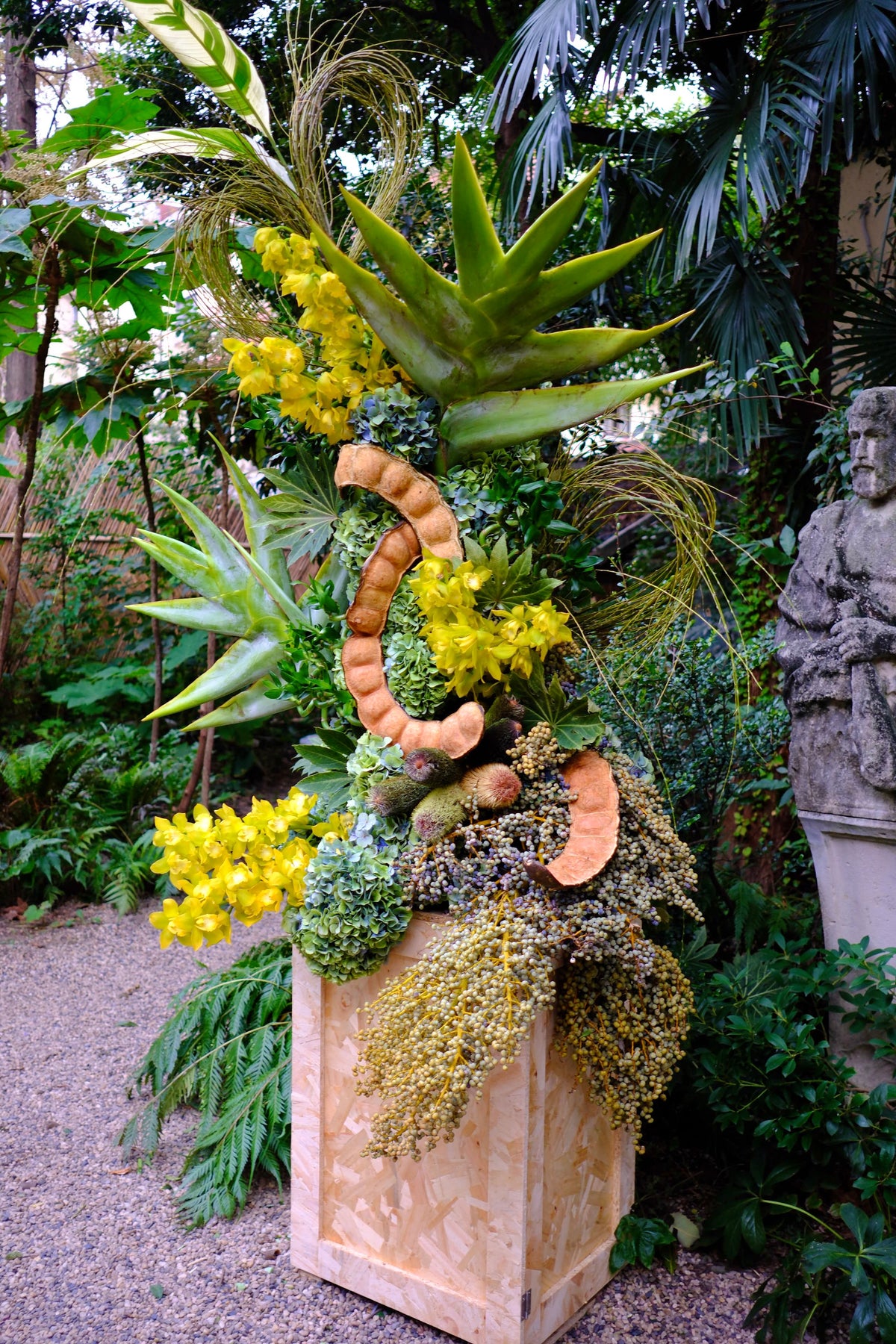 COMING SOON: LONDON FLORAL INSTALLATION WORKSHOP